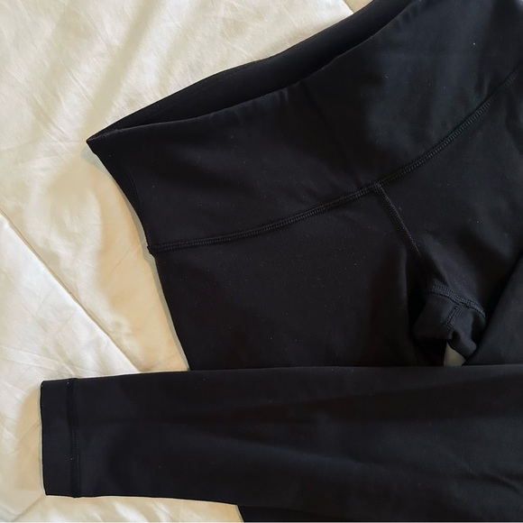 Lululemon Black High-Waisted Leggings | Size 4 | Great Condition - Picture 2 of 10